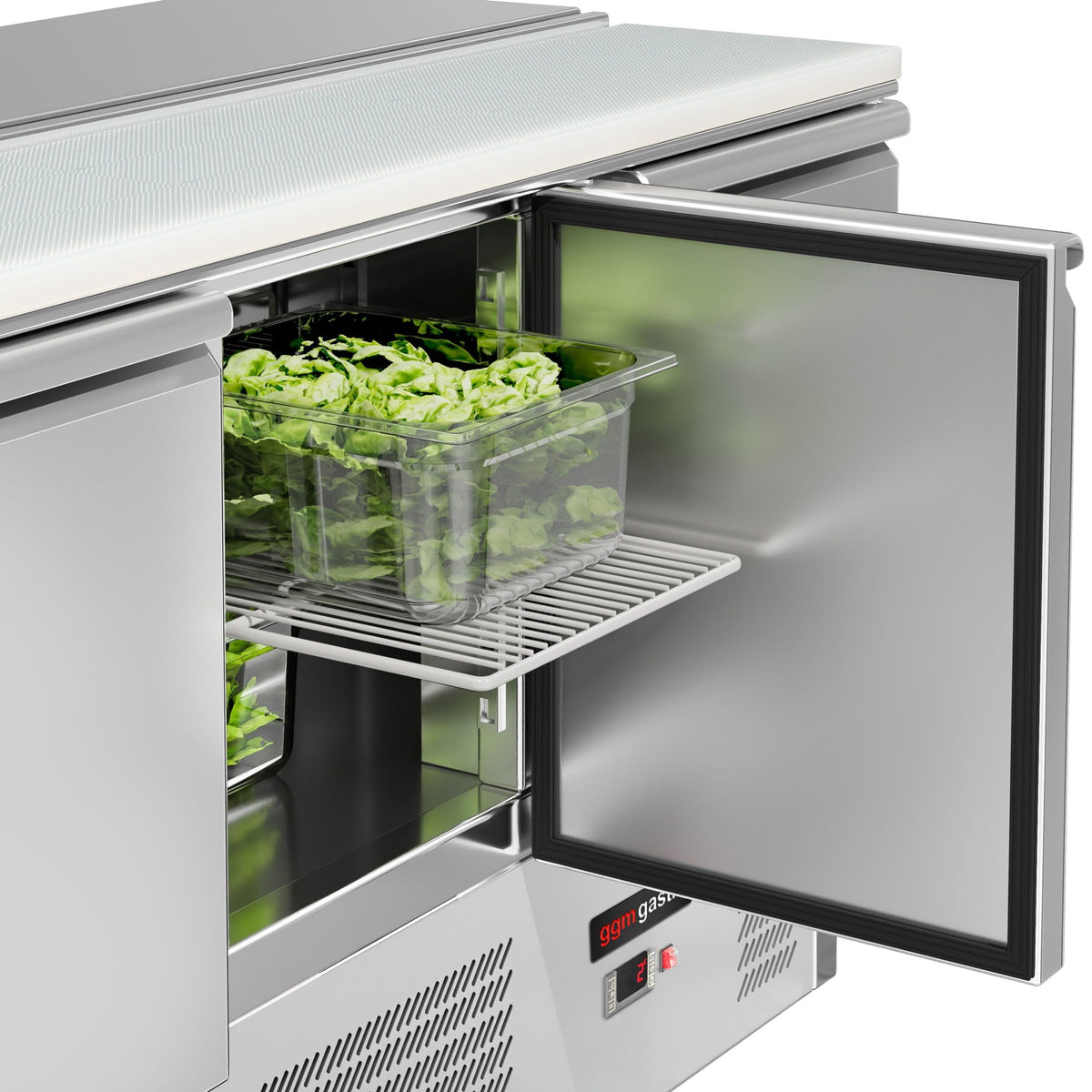 Saladette Eco - 1,37 x 0,7 M - con 3 puertas  GGM Gastro